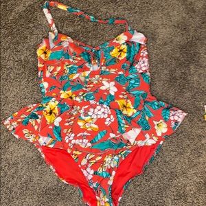 One piece women’s swim suit